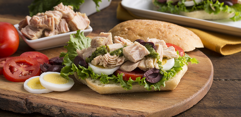 E.V.O.O. Albacore Tuna Niçoise Salad Sandwiches