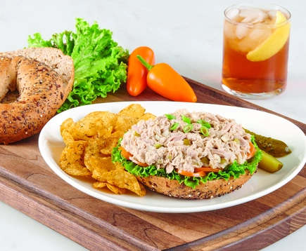 dill-pickle-tuna-salad-bagel